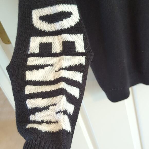 Vintage Y2K Guess Sweater, M - Picture 7 of 7